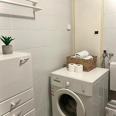 Apartment Holiday Διαμέρισμα *